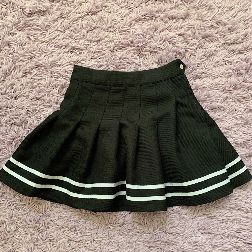 H&M black skirt